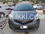 Toyota Vitz 1.0 2013