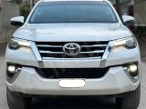 Toyota Fortuner V 2018 petrol